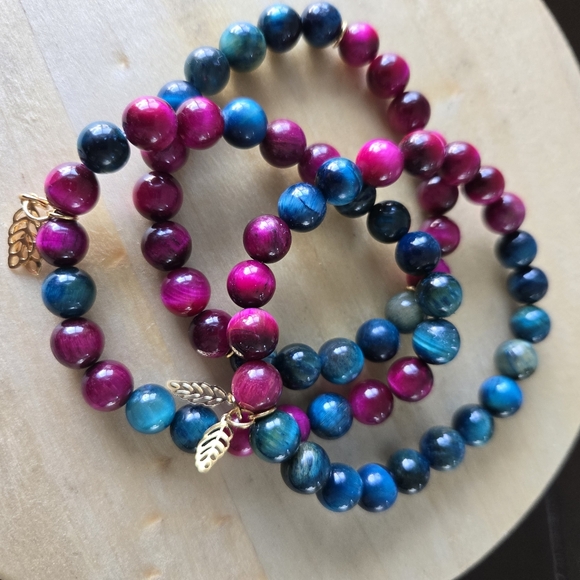 Blue & Pink Tiger Eye Stone w/gold feather charm Stretchy Bracelet 7.5"Jewelry. - Picture 2 of 7